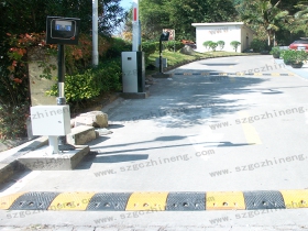 廣東省深圳風(fēng)雅臺停車場藍(lán)牙